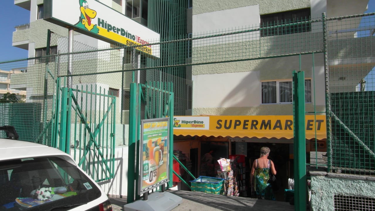 Supermarkt im Haus Apartamentos Los Aguacates