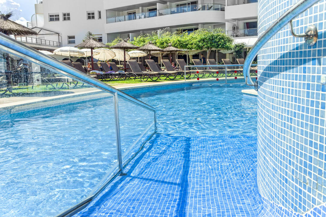 Pool Ona Garden Lago