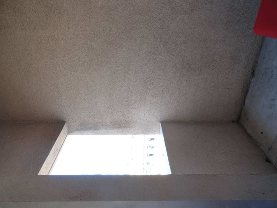 Balkon unseres Doppelzimmers Ibis Marseille Centre Prefecture Hotel