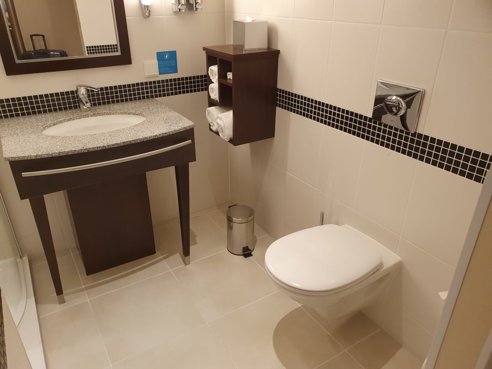 Zimmer Hampton by Hilton Berlin City West