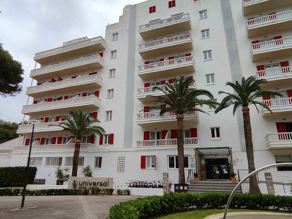 Außenansicht Universal Hotel Laguna