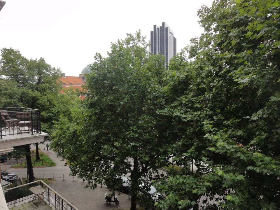 Blick aus Zimmer 19 Hotel Am Dammtor