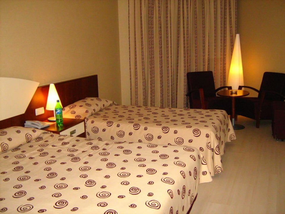 Zimmer für drei Personen Belek Beach Resort Hotel