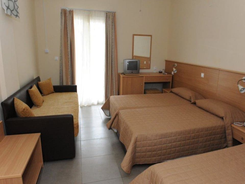 Familienzimmer (3+1 Personen) Hotel Kalives Resort