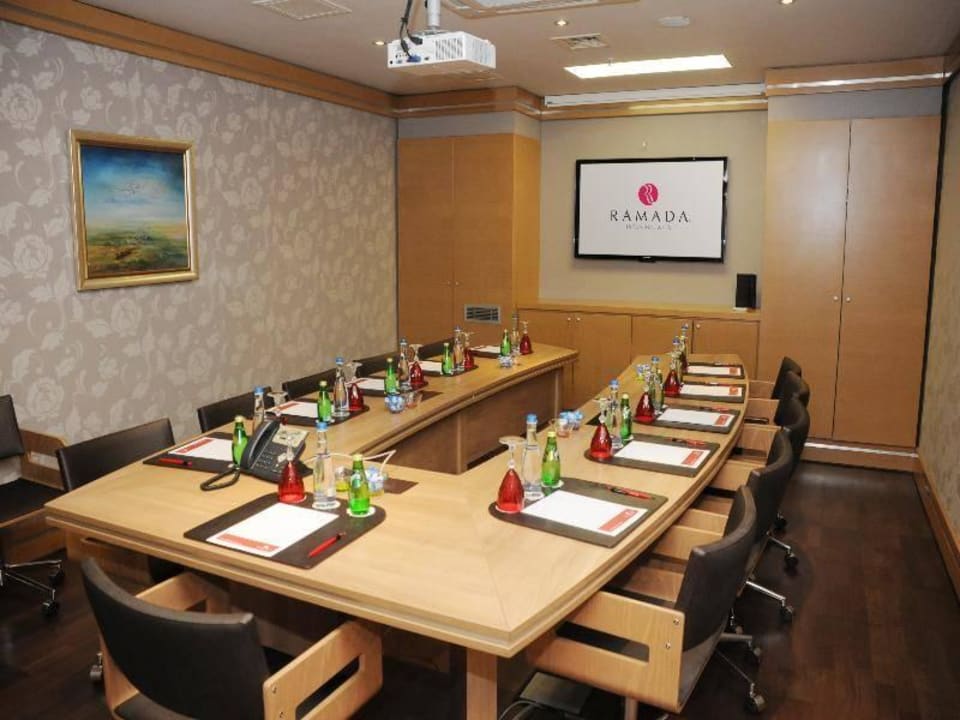 Meeting room Ramada Hotel Istanbul Asia