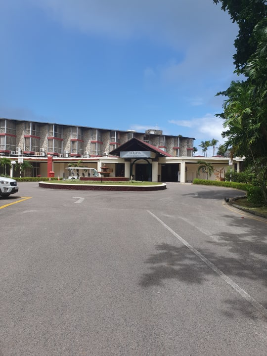 Außenansicht Berjaya Beau Vallon Bay Resort & Casino