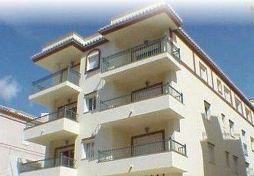 Fachada Apartamentos Latin