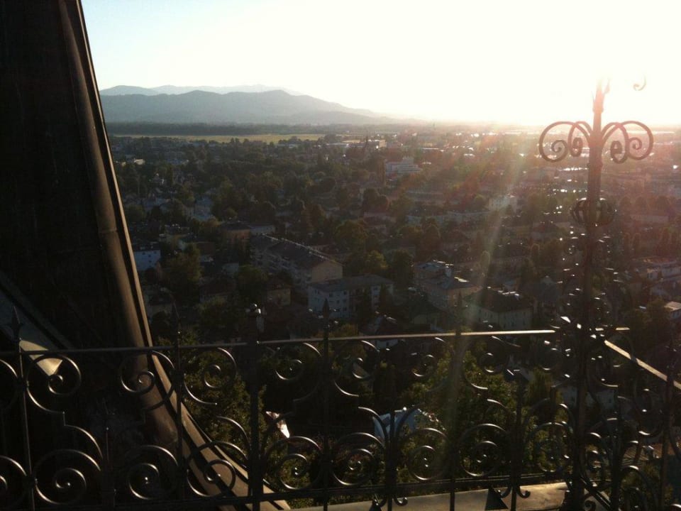 Ausblick auf die andere Seite von Salzburg Johannes-Schlößl Gästehaus der Pallottiner