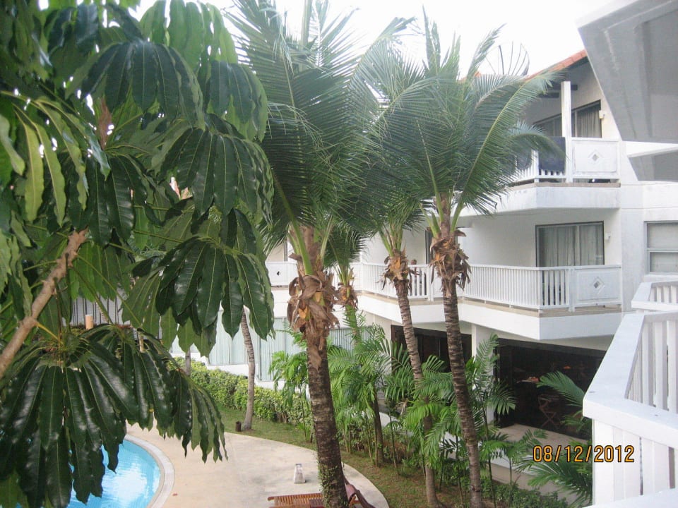 Ausblick vom Balkon nach rechts Aonang Villa Resort