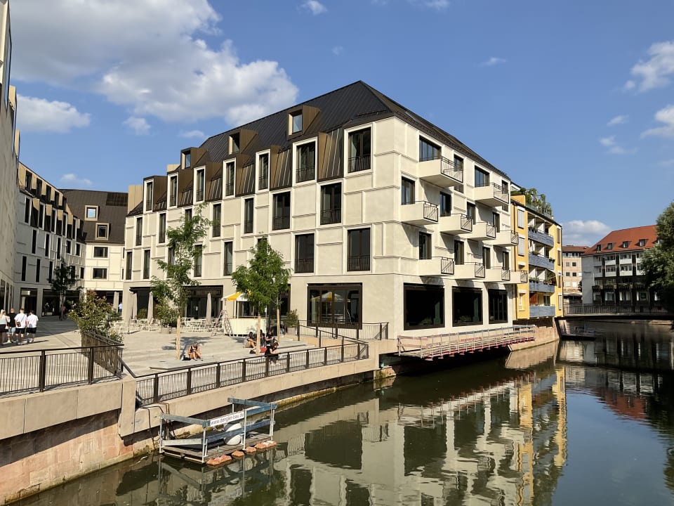 Außenansicht Karl August - a Neighborhood Hotel