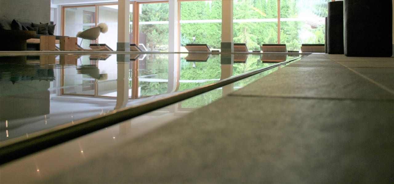 Pool MONTAFON Lodge Hotel und SPA