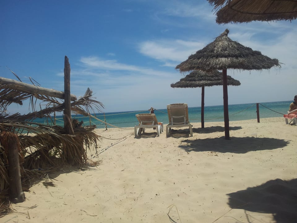 Strand Hotel Nesrine