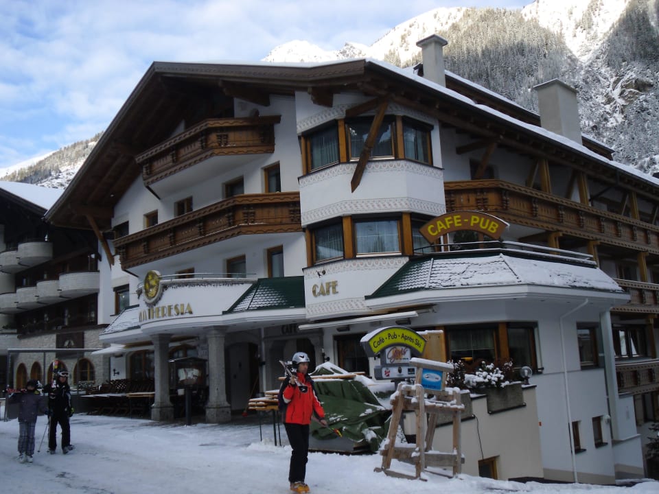 Direkt an der Talabfahrt Hotel Maria Theresia