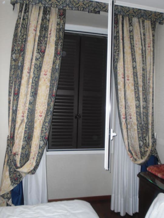 Blickfenster Hotel Galles