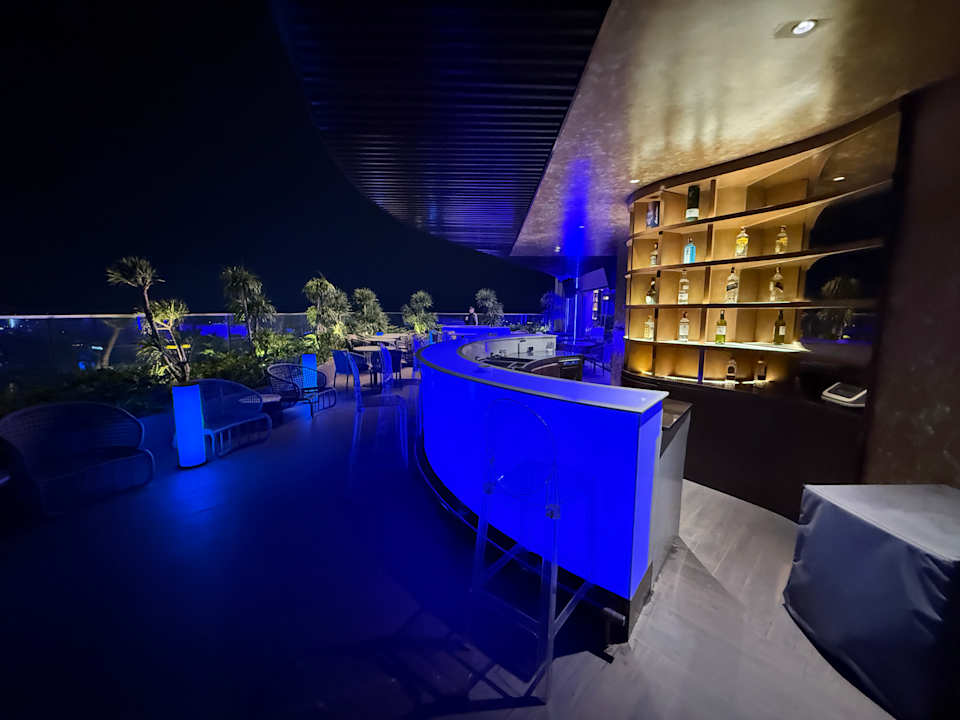 Gastro The Watson Premium HaLong Hotel