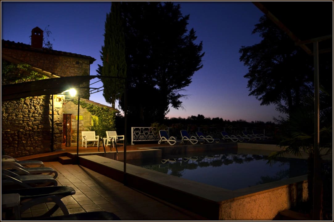 Blaue Stunde 1 Hotel Il Pietreto