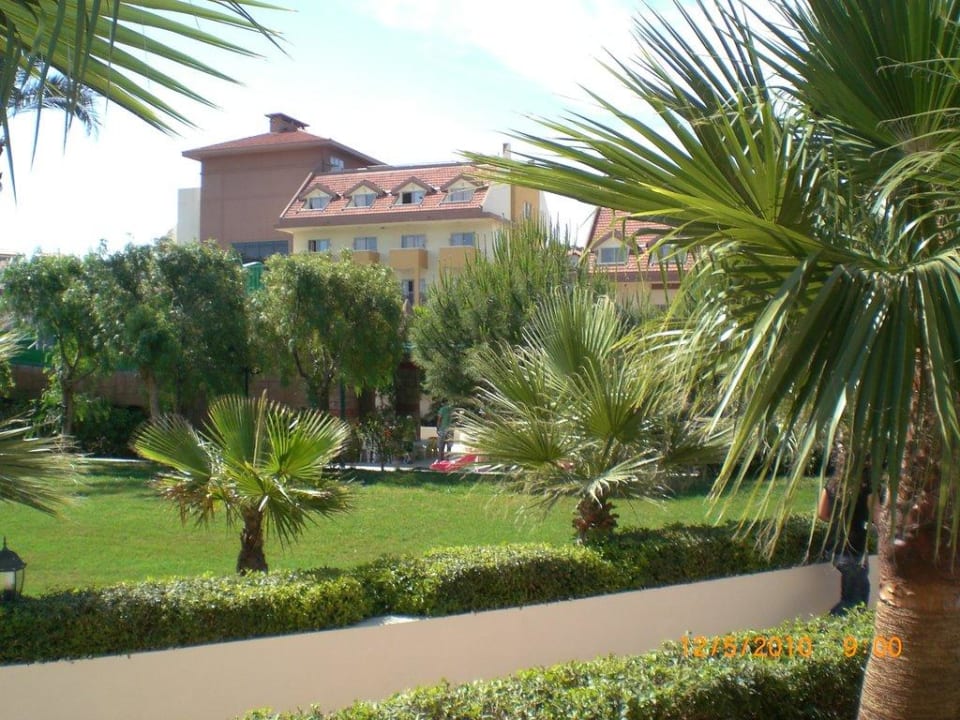 Palmen Side Breeze Hotel