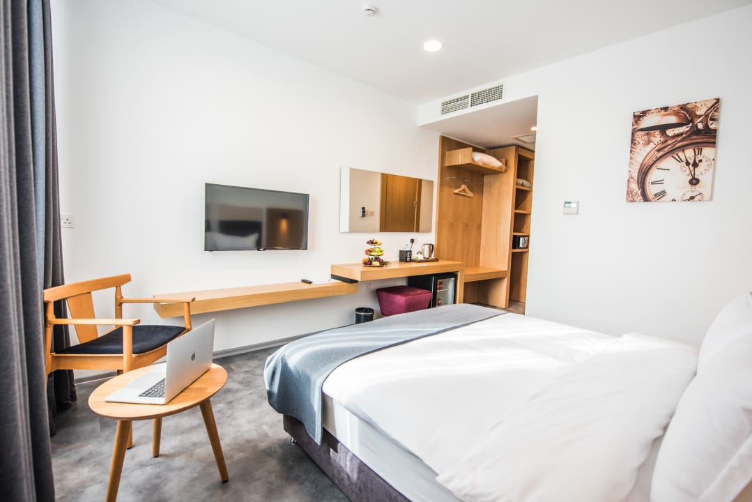 Zimmer Ingate Hotel & Cafe