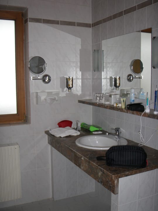 Badezimmer Alpin- & Wellnessresort Stubaierhof