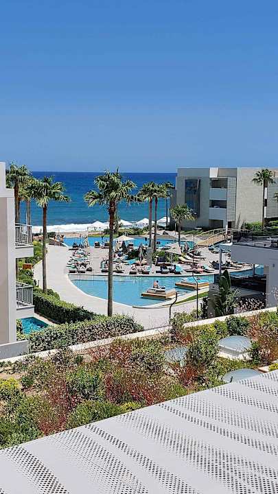 Pool AMIRA Luxury Resort  Adults Only