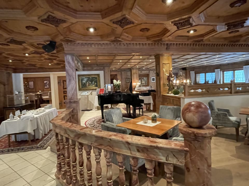 Gastro Hotel Trofana Royal