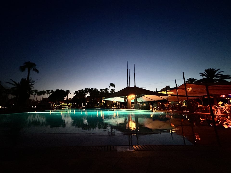 Pool Arum Barut Collection