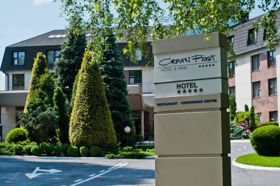 Garden Crown Piast Hotel & Park