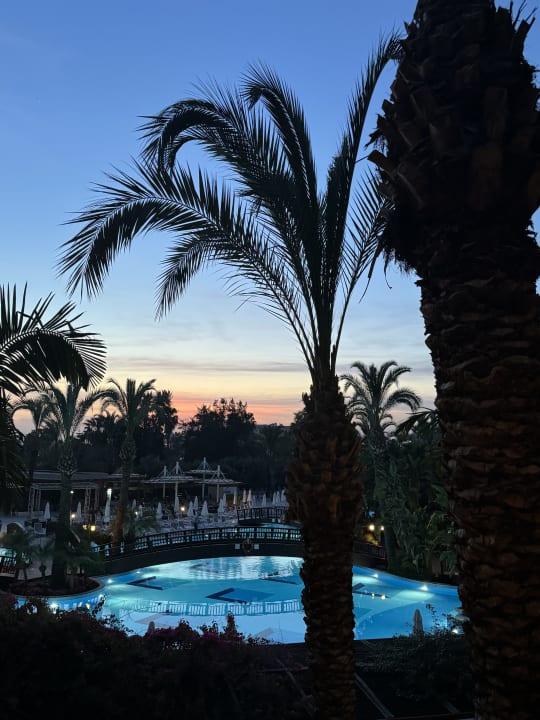 Gartenanlage Sunis Kumköy Beach Resort Hotel & Spa