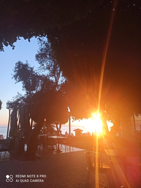 Strand Melas Resort Hotel