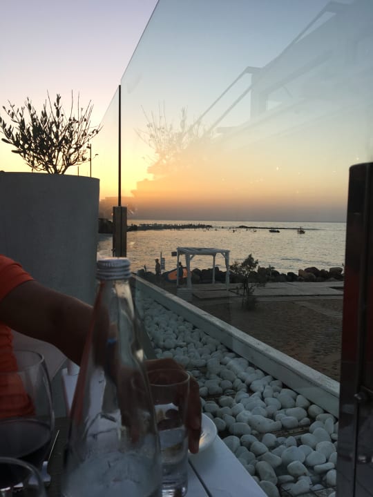 Restaurant Knossos Beach Bungalows Suites Resort & Spa
