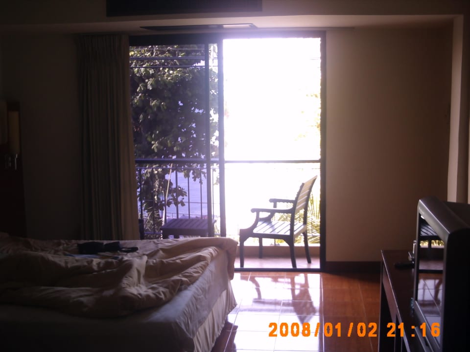 Номер - вид на балкон Hotel The Jomtien Twelve