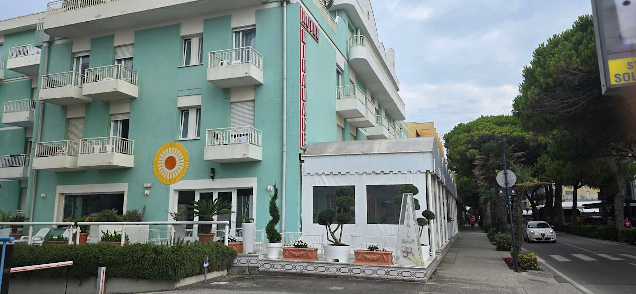 Außenansicht Hotel Miramare