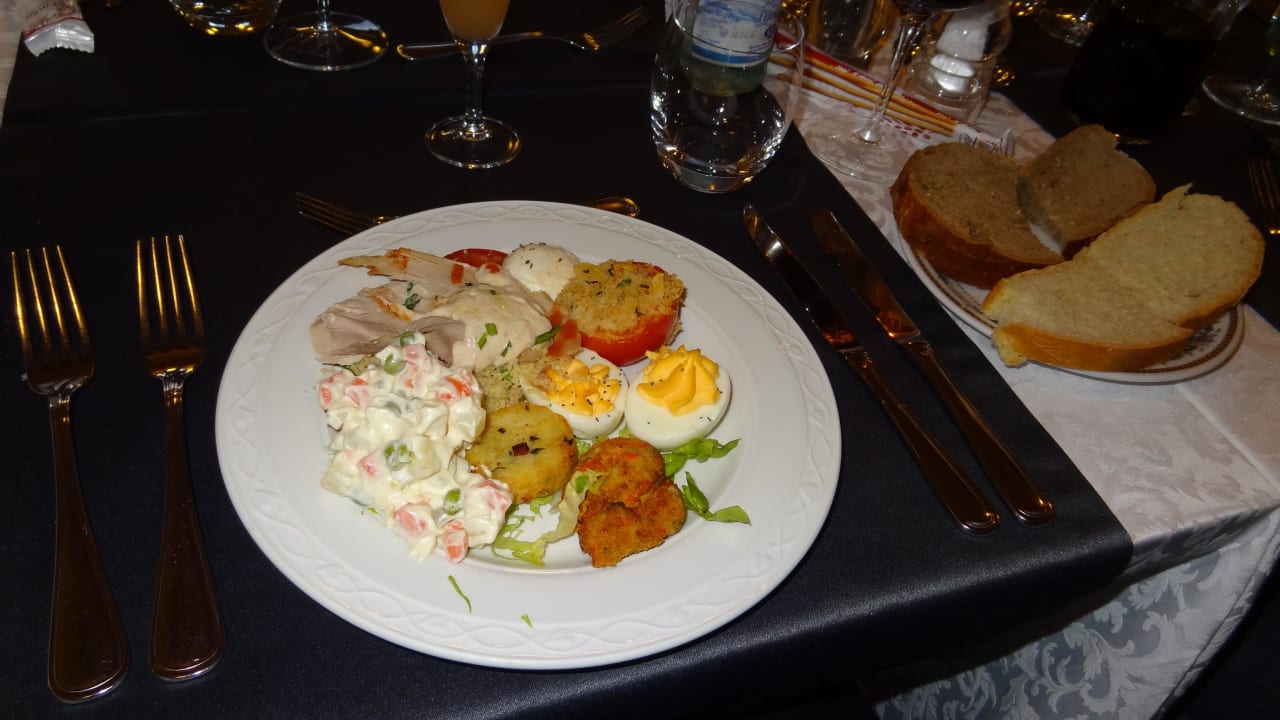 Selber zusammengestellter Vorspeisenteller Garda Suite Hotel - Tonelli Hotels