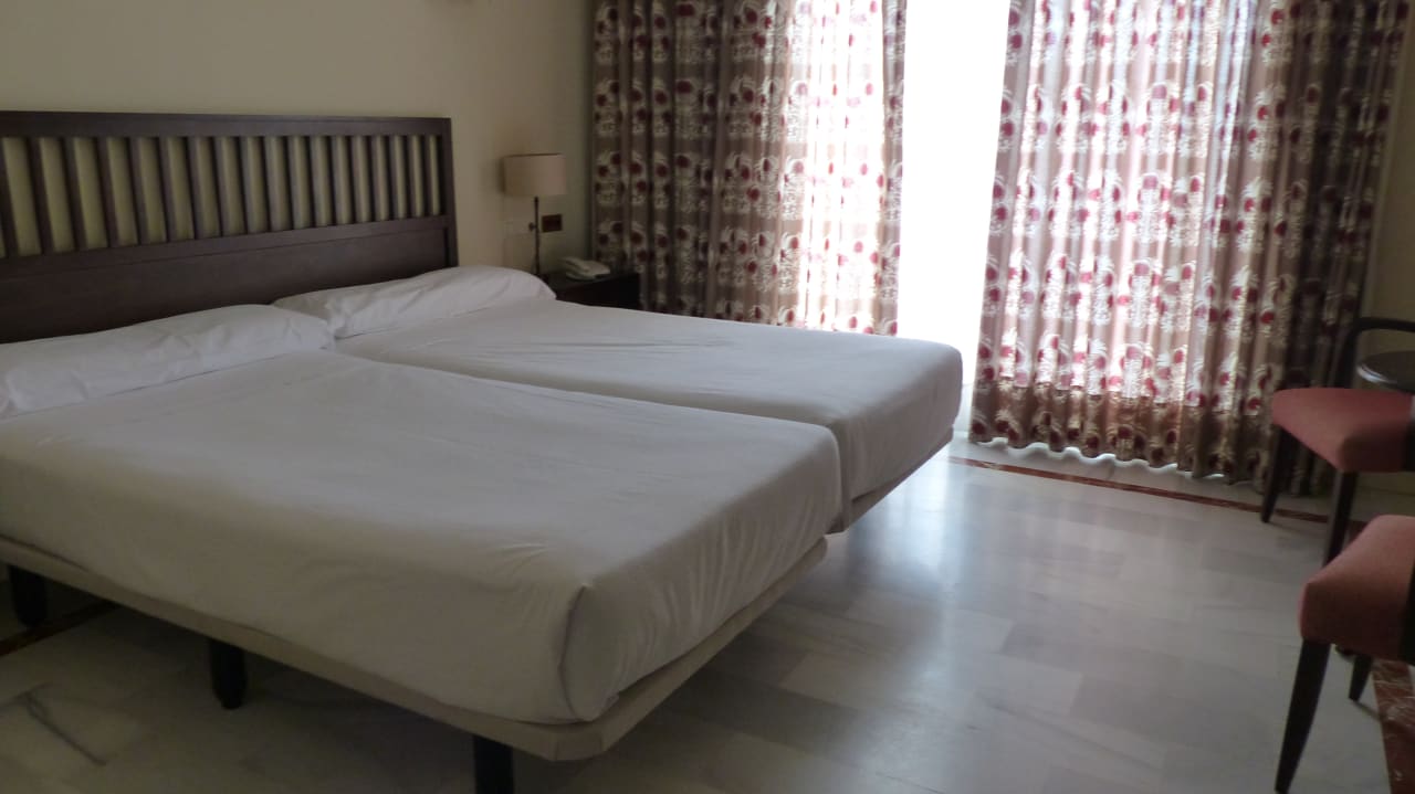 Zimmer Abades Benacazón Hotel