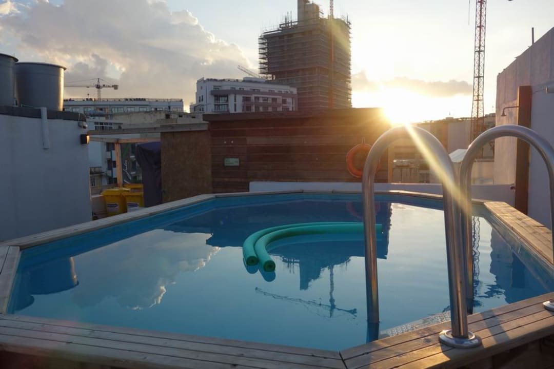 Pool Egali Hostel Malta