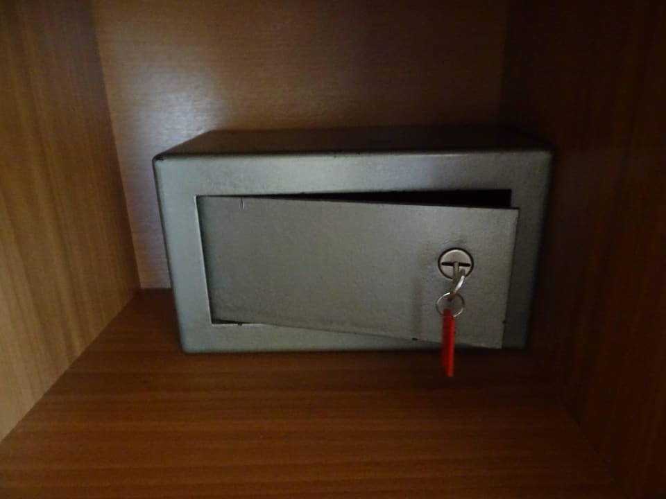 Safe mit Schlüssel Alexander Beach Hotel & Village Resort