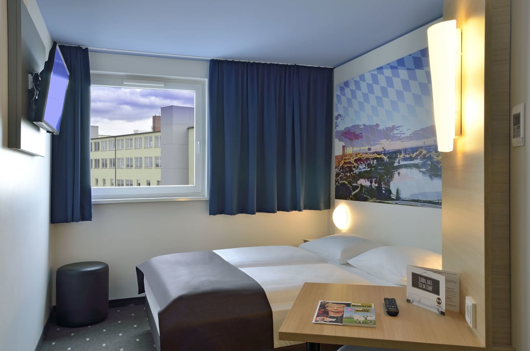 "Zimmer" B&B Hotel München City-Nord (München) • HolidayCheck (Bayern ...