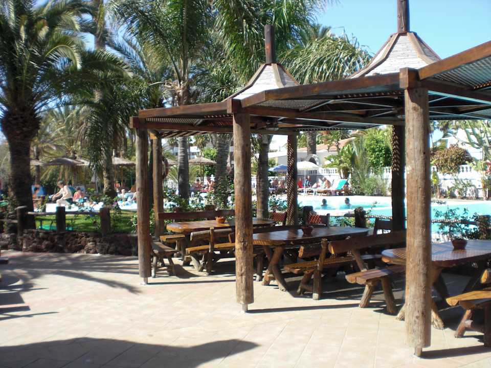 Piscina HL Miraflor Suites Hotel