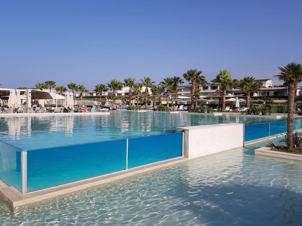 Pool Avra Imperial Hotel