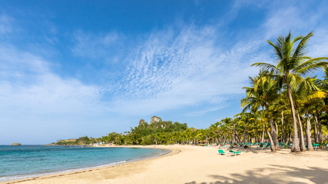 Strand Playabachata Hotel