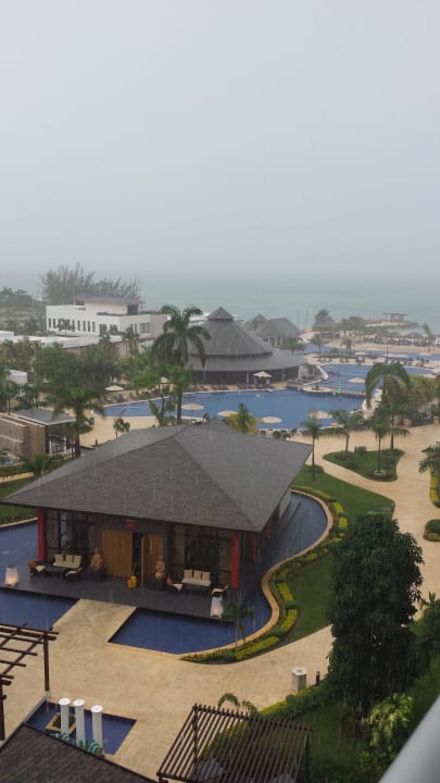 View of resort Royalton White Sands
