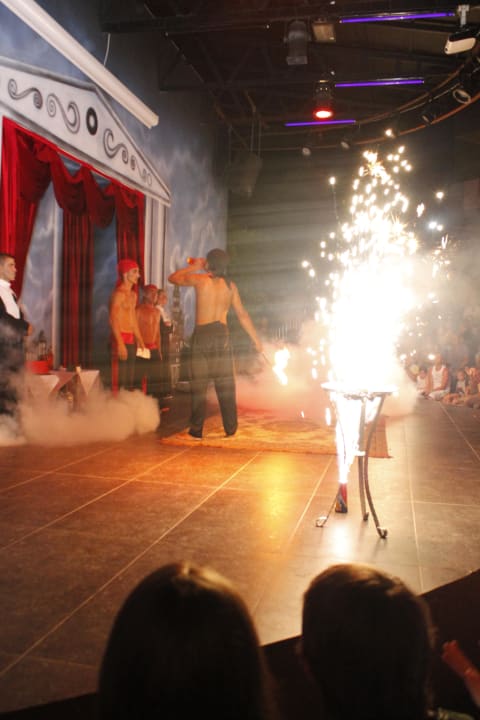 Fakirshow Hane Family Resort