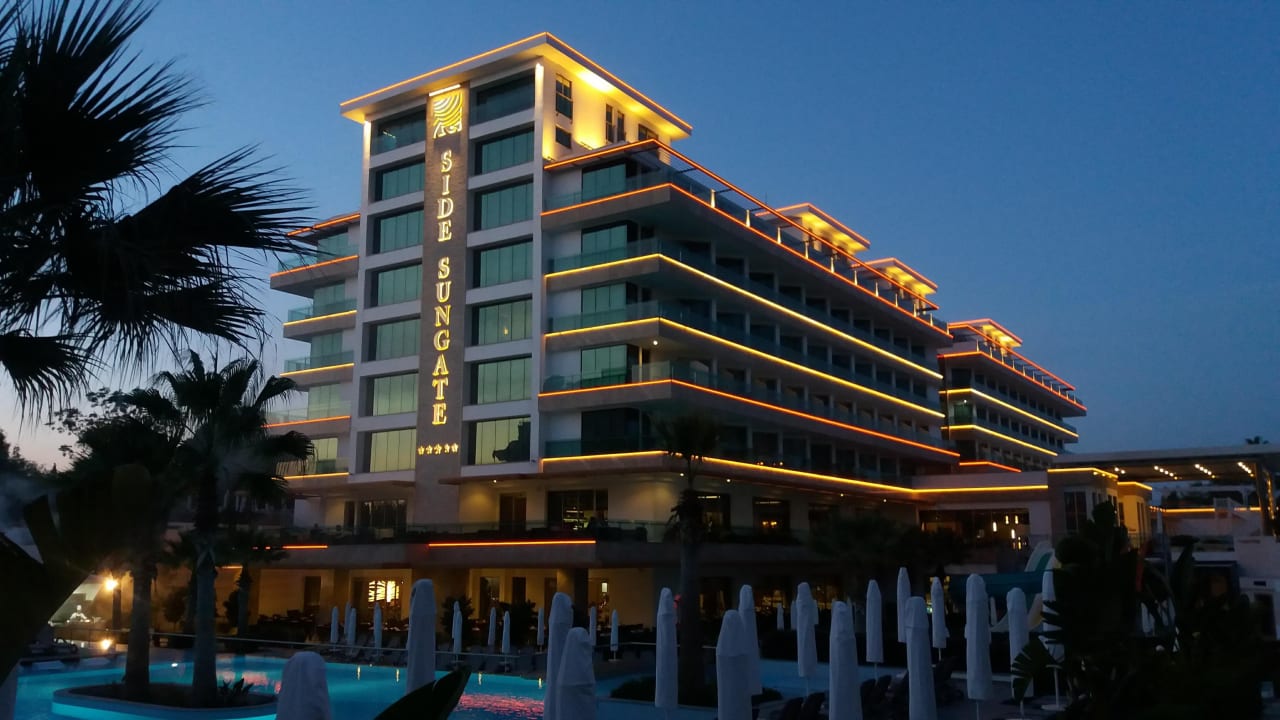 Außenansicht Side Sunport Hotel & Spa