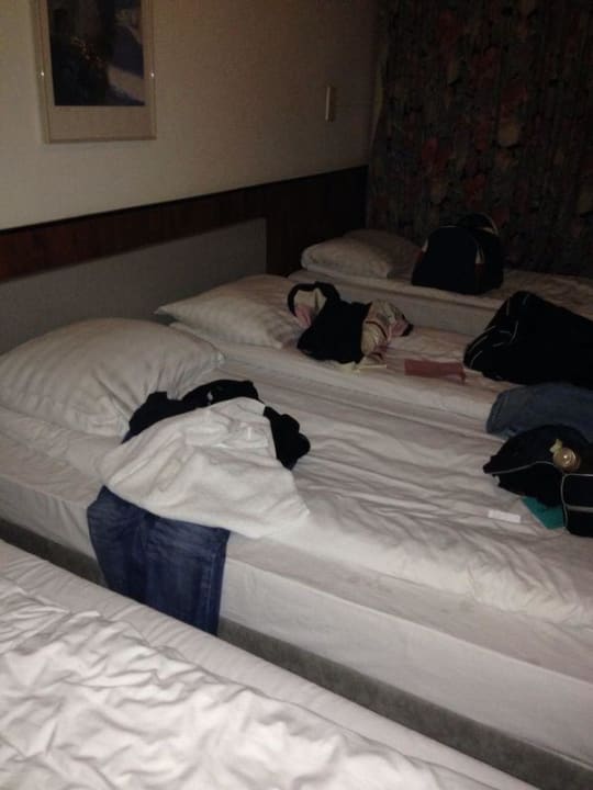 Betten The Bolster