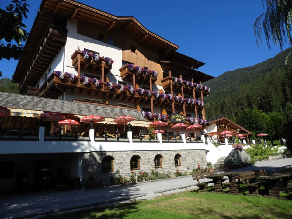 Außenansicht Hotel Tramserhof