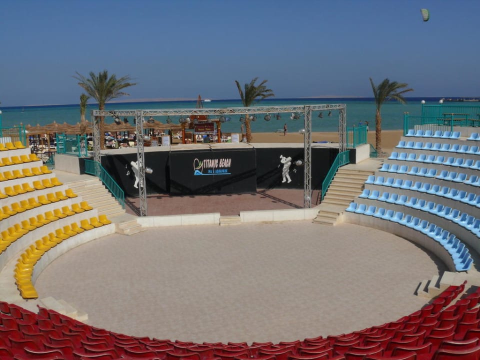 Amphittheater Titanic Beach Spa & Aqua Park