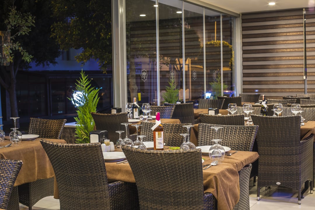 Gastro Hawaii Suite Beach Hotel