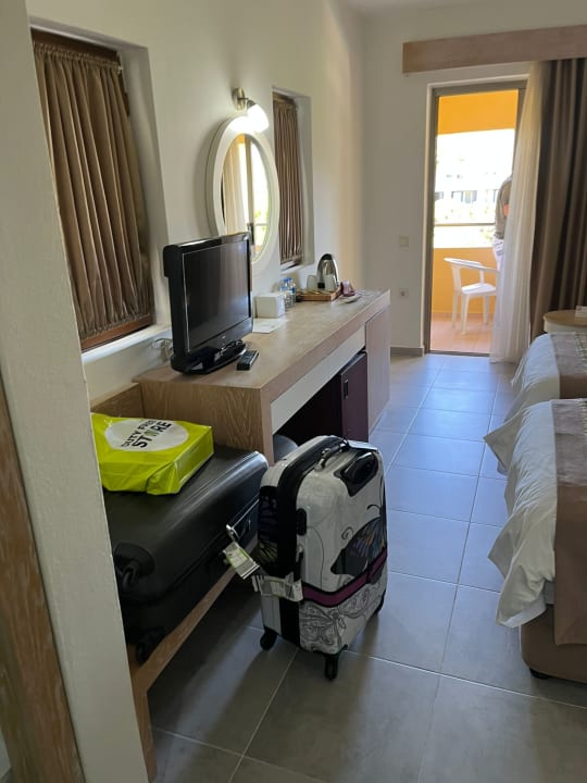 Zimmer Asteria Collection Side