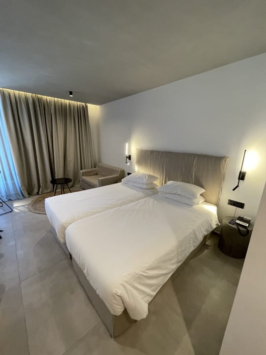 Zimmer Caravia Beach Hotel