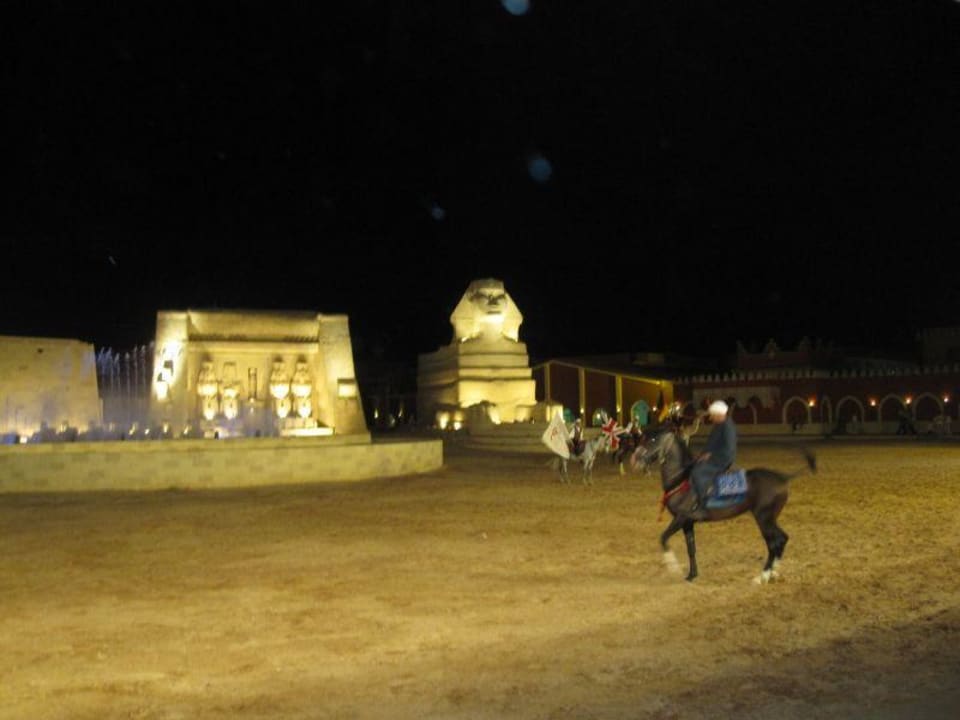 1001 Nacht Show Pickalbatros Alf Leila Wa Leila Resort - Neverland Hurghada